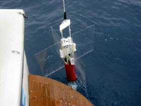 e-field sensing bouy